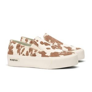 SeaVees brown cow print slide sneaker (size 8)